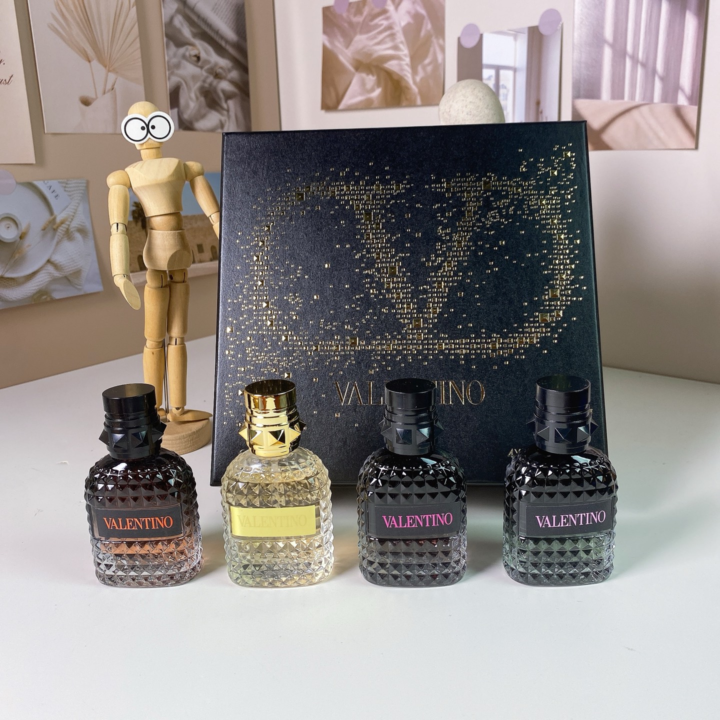 D112：Valentino Uomo Born in Roma 4-Piece 30ml Fragrance Gift Set (4×30ml)